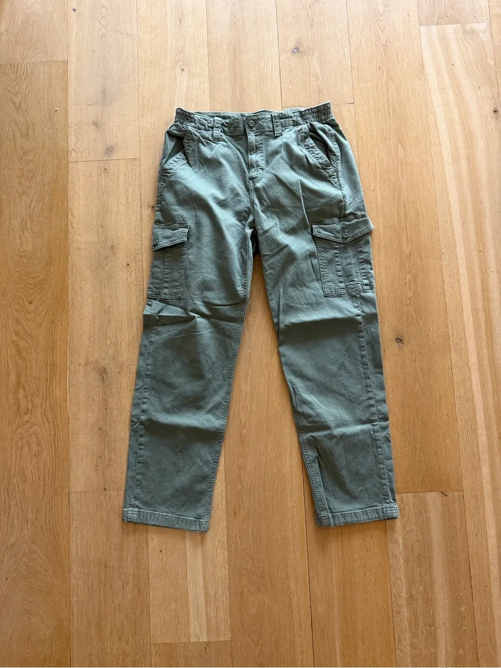 American Eagle stretch olive green cargo pants